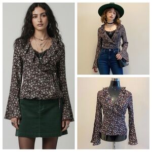 Black Floral Wrap Top S Vintage Feminine Romantic Casual Classic Blouse